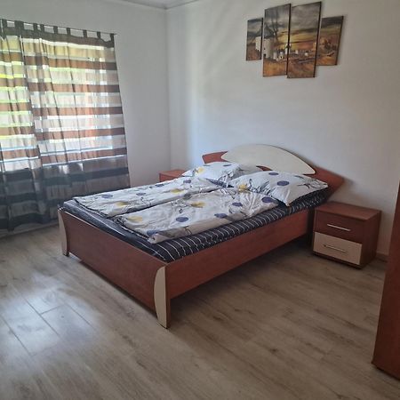 Rajmund Vendeghaz Villa Balatonkeresztur Room photo